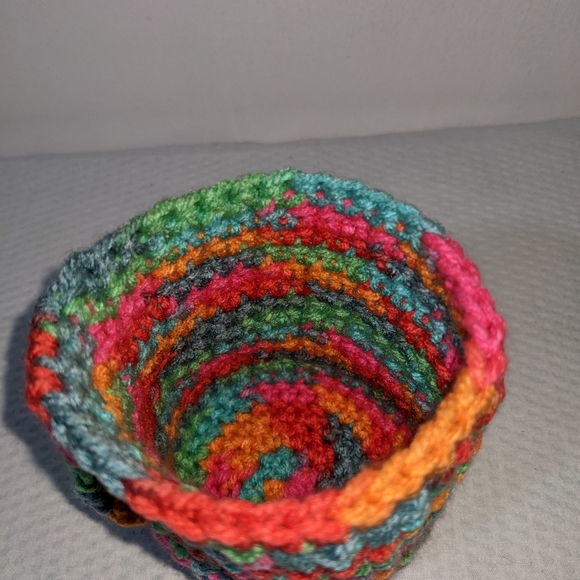 🌈 Rainbow Crochet Mug NEW HANDCRAFTED OOAK Colorful Handmade - Picture 3 of 4